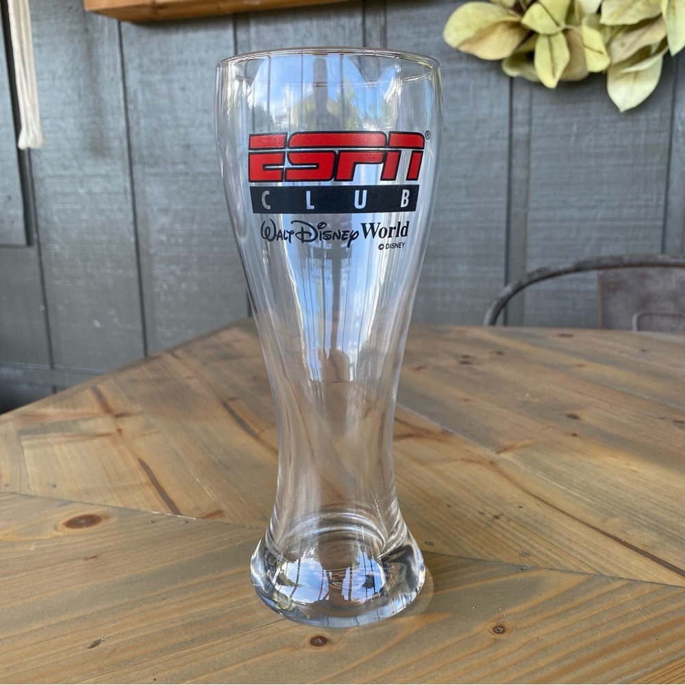 DISNEY | ESPN Club at Walt Disney World commemorative glass